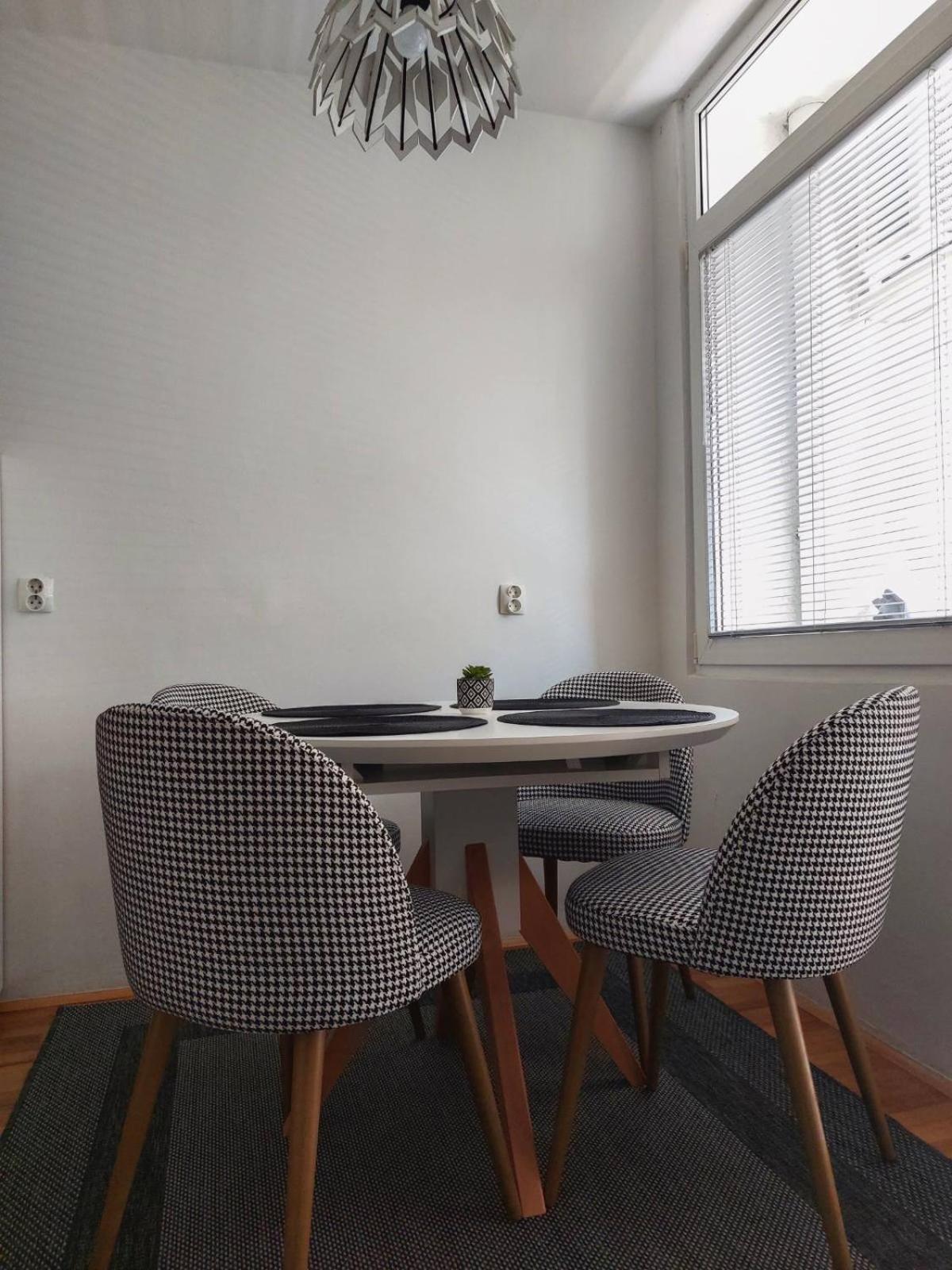 Apartman Rejna SJJ Extérieur photo